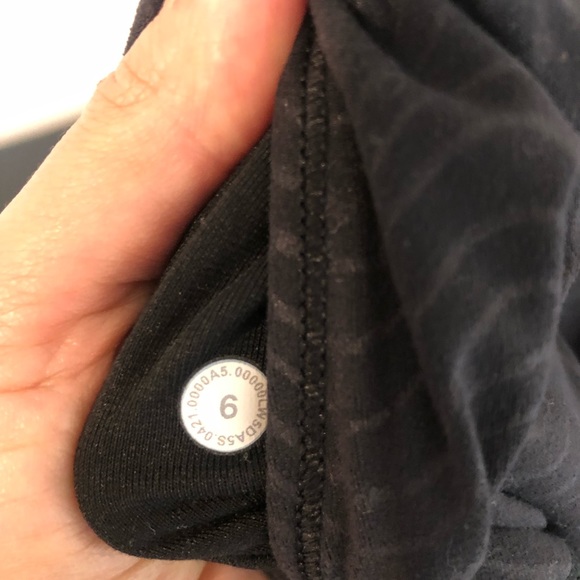 Lululemon Align Leggings 28” - Picture 4 of 4